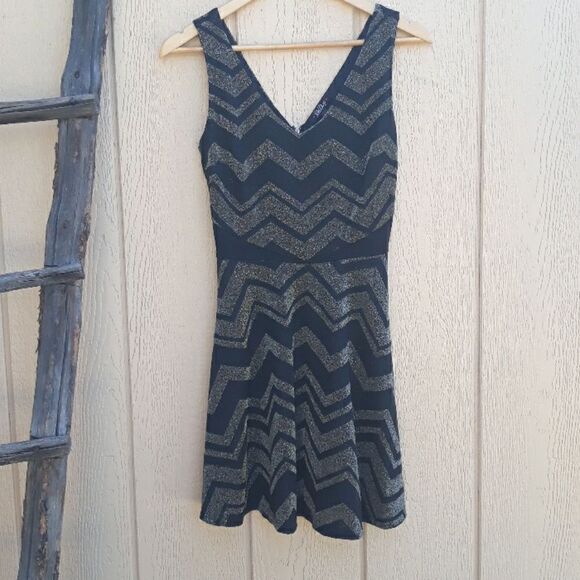 BeBop Dress Fit Flare Mini Metallic Gold Zigzag - Picture 1 of 8